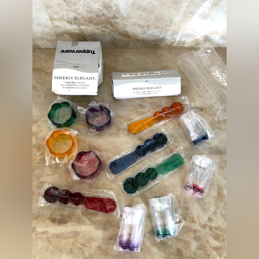 Tupperware 12 Piece Sheerly Elegant Set